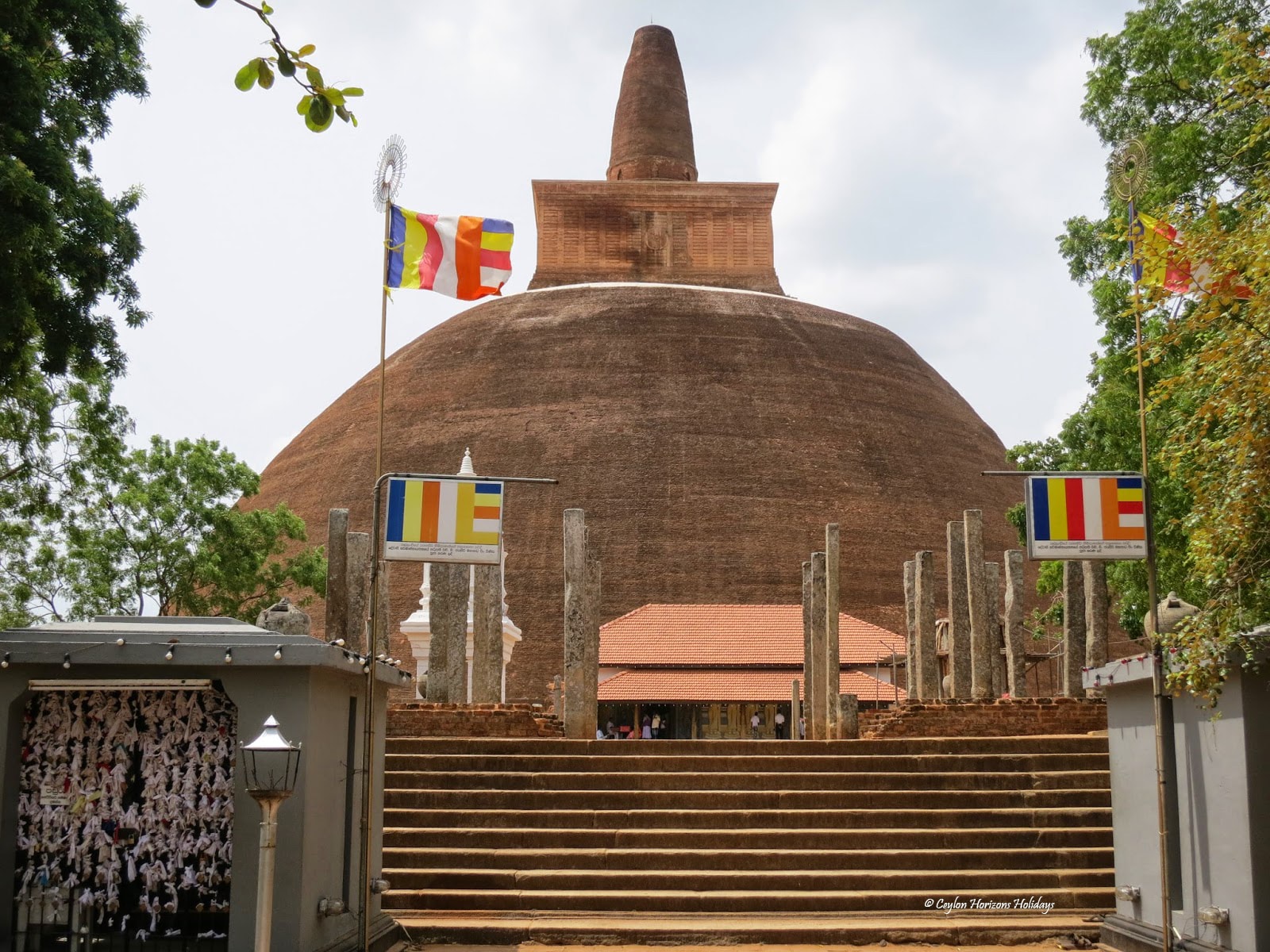 Anuradhapura - Abhayagiri Stupa-min