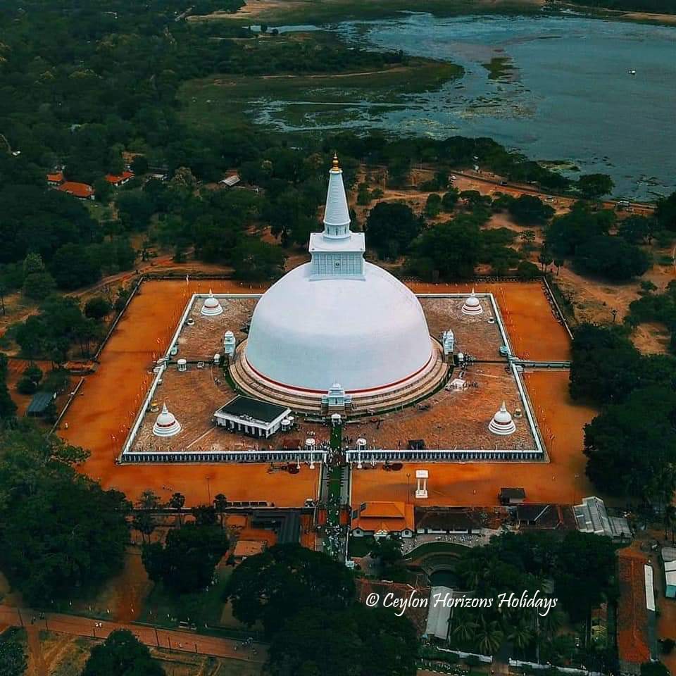 Anuradhapura - Ruwanweli Stupa (3)-min-min