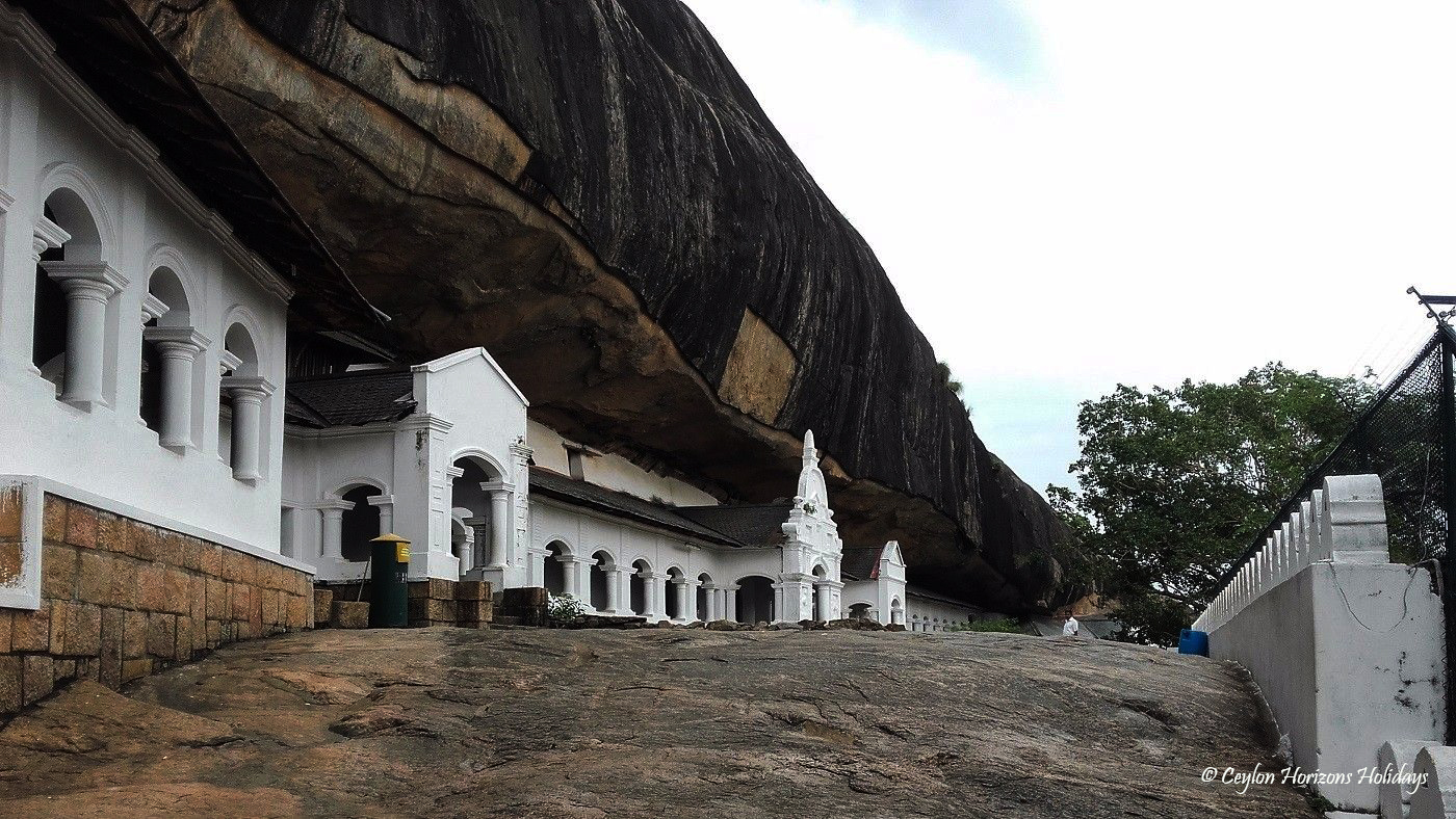 Dambulla Cave Temple (12)